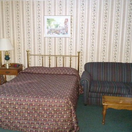 Val Roc Motel - קילינגטון מראה חיצוני תמונה